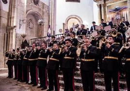 Integrantes de la banda de cornetas y tambores Nuestro Jesús Nazareno