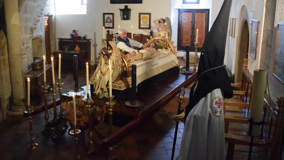 Luis de Chaves el Viejo, abierto para acoger El Santo Sepulcro