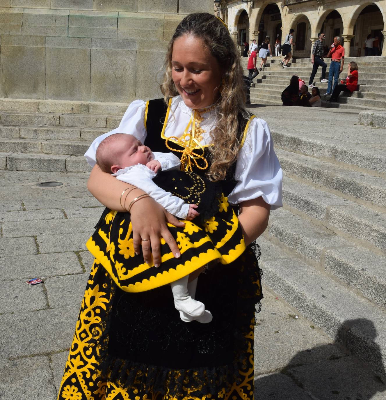 Un multitudinario y caluroso Chíviri