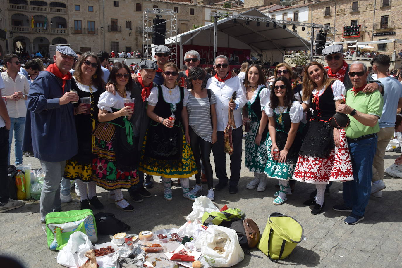 Un multitudinario y caluroso Chíviri