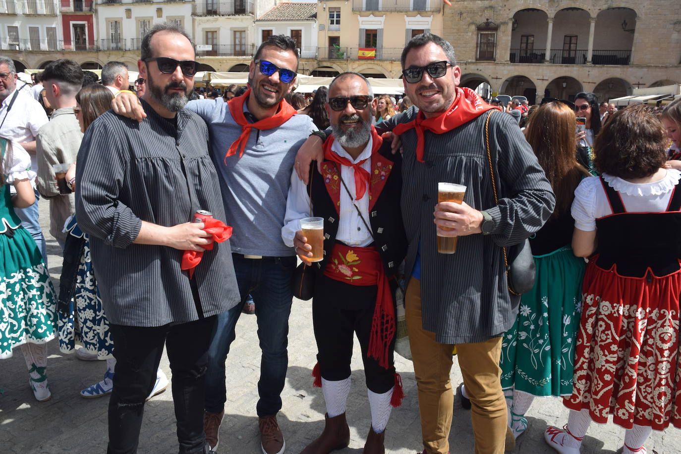 Un multitudinario y caluroso Chíviri