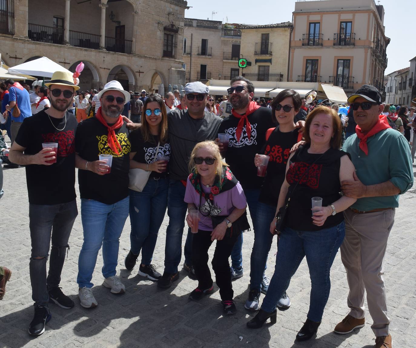 Un multitudinario y caluroso Chíviri