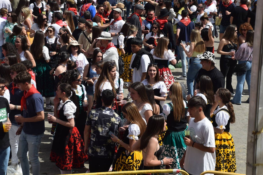 Un multitudinario y caluroso Chíviri