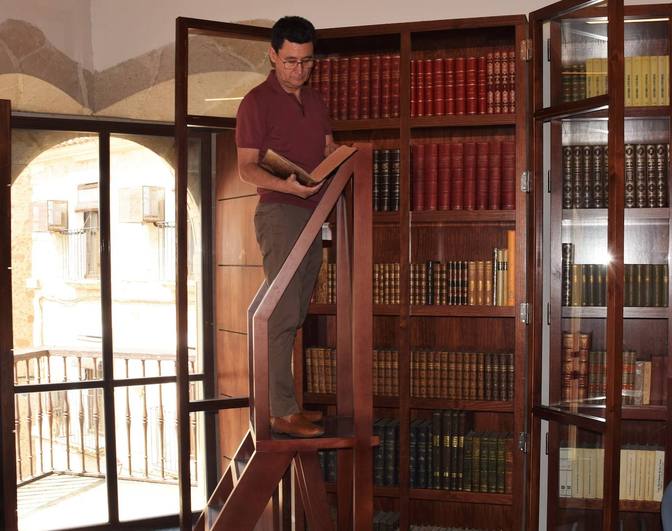 La biblioteca de la Obra Pía de los Pizarro aspira a ser referente hispánico
