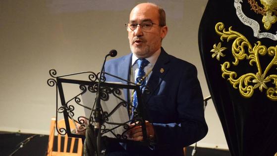 Javier Torres no seguirá como presidente de la Junta de Cofradías