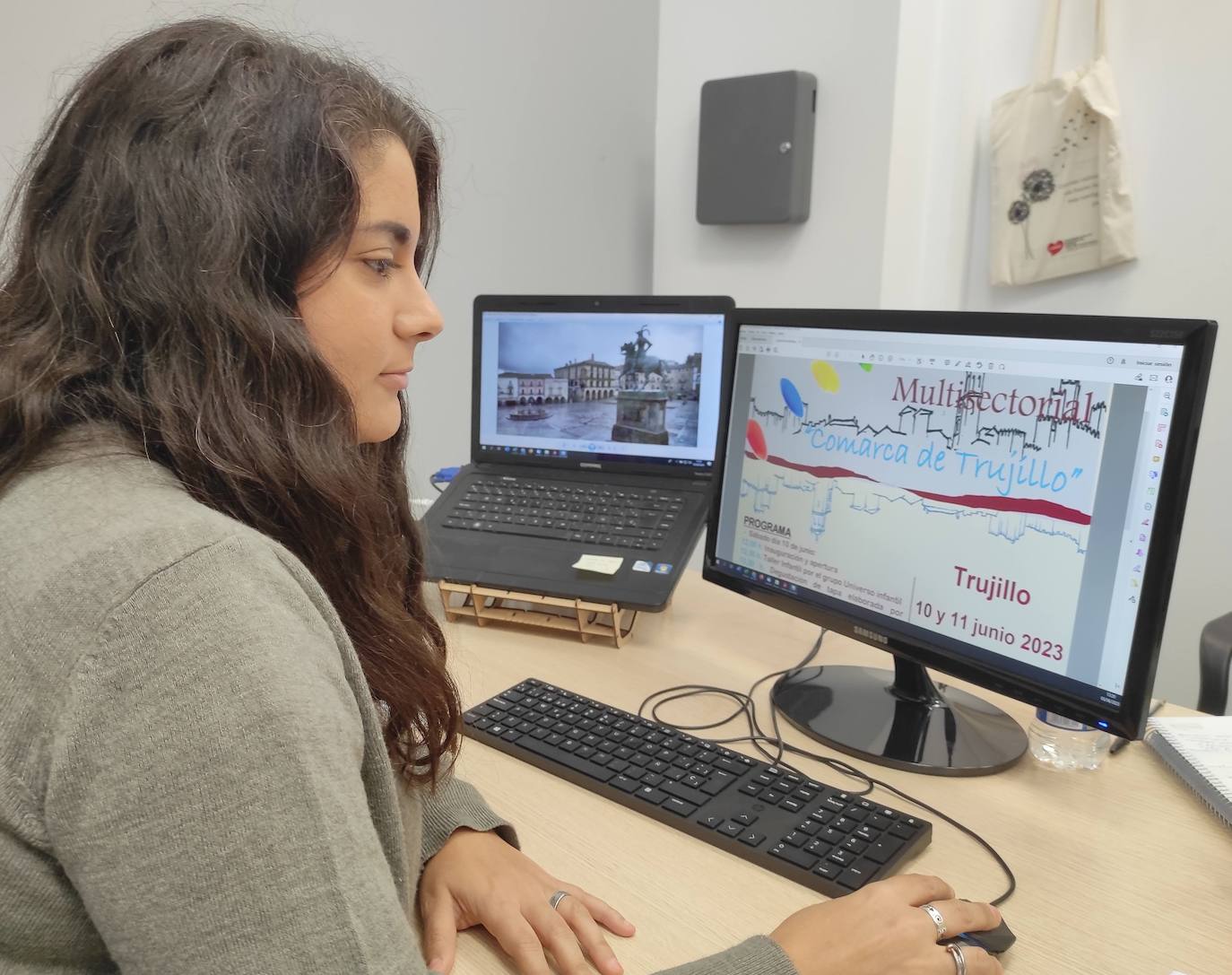 Jara Fernández, con los preparativos de la feria