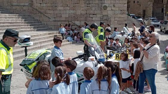 La Guardia Civil acerca sus 'herramientas' al alumnado
