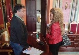 José Antonio Redondo e Inés Rubio, tras una de las últimas sesiones plenarias.