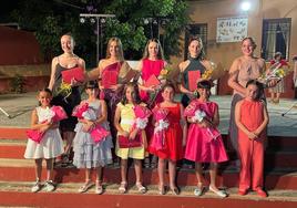 Las damas y reinas de ls fiestas patronales de Huertas de Ánimas, en el acto celebrado el sábado.