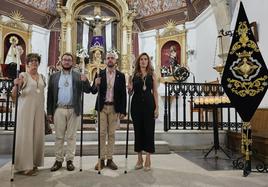 Los nuevos directivos de la Junta de Cofradías, tras la toma de posesión.