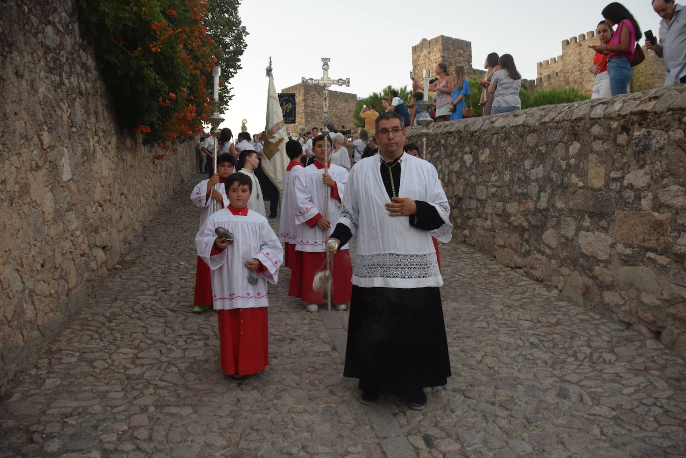 La bajada de la Patrona, bajo un intenso calor
