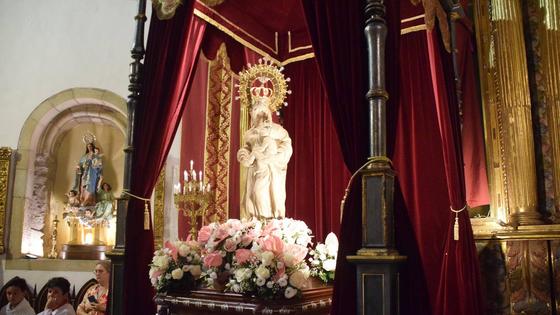 Los festejos religiosos terminan hoy con la subida, en procesión, a la Virgen