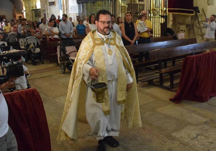 El sacerdote José Manuel García tendrá una despedida este domingo en San Martín