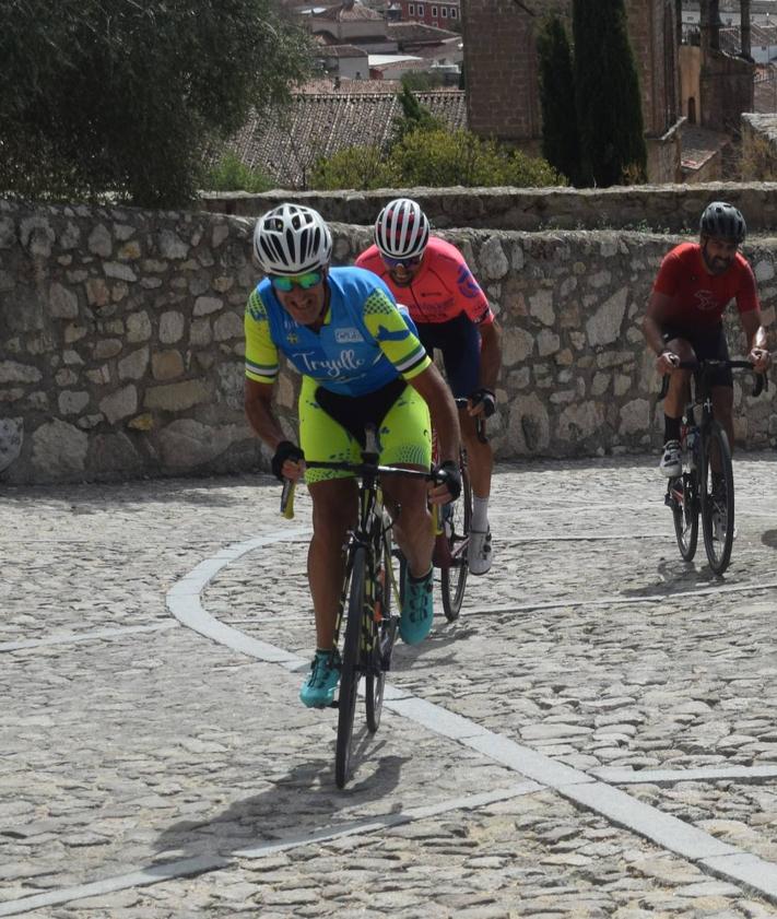 Imagen secundaria 2 - &#039;La Subida al Castillo&#039; vuelve a ser un referente para el ciclismo
