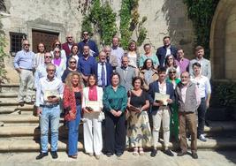 Organizadores, premiados, participantes y dirigentes políticos