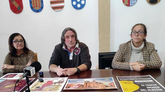 El campeonato regional reunirá a más de 1.200 canarios en el Mercado Regional