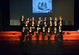 Uno de los grupos del colegio Sagrado Corazón de Jesús.