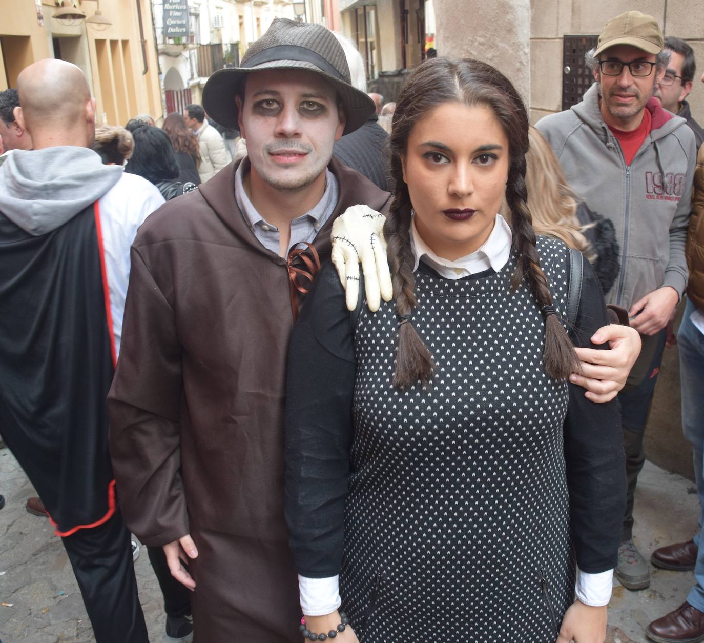 Las dos agrupaciones participantes Pavo Real y Yupik 