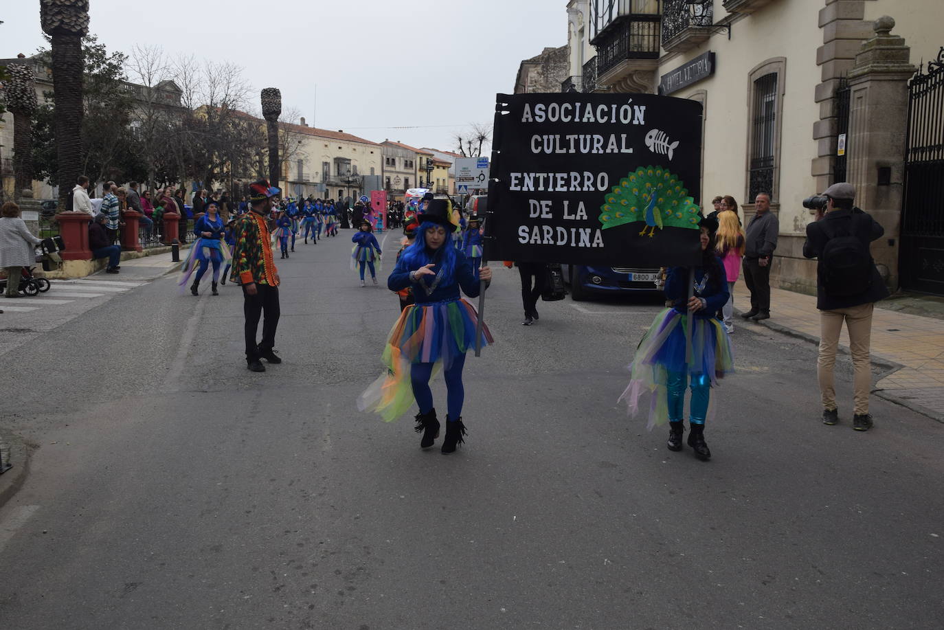 Las dos agrupaciones participantes Pavo Real y Yupik 