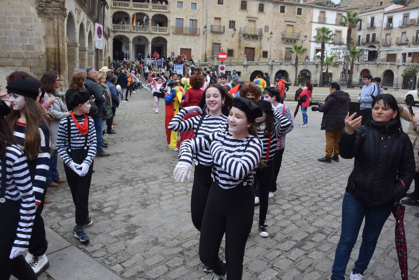 Un carnaval de cine, con el Sagrado Corazón de Jesus