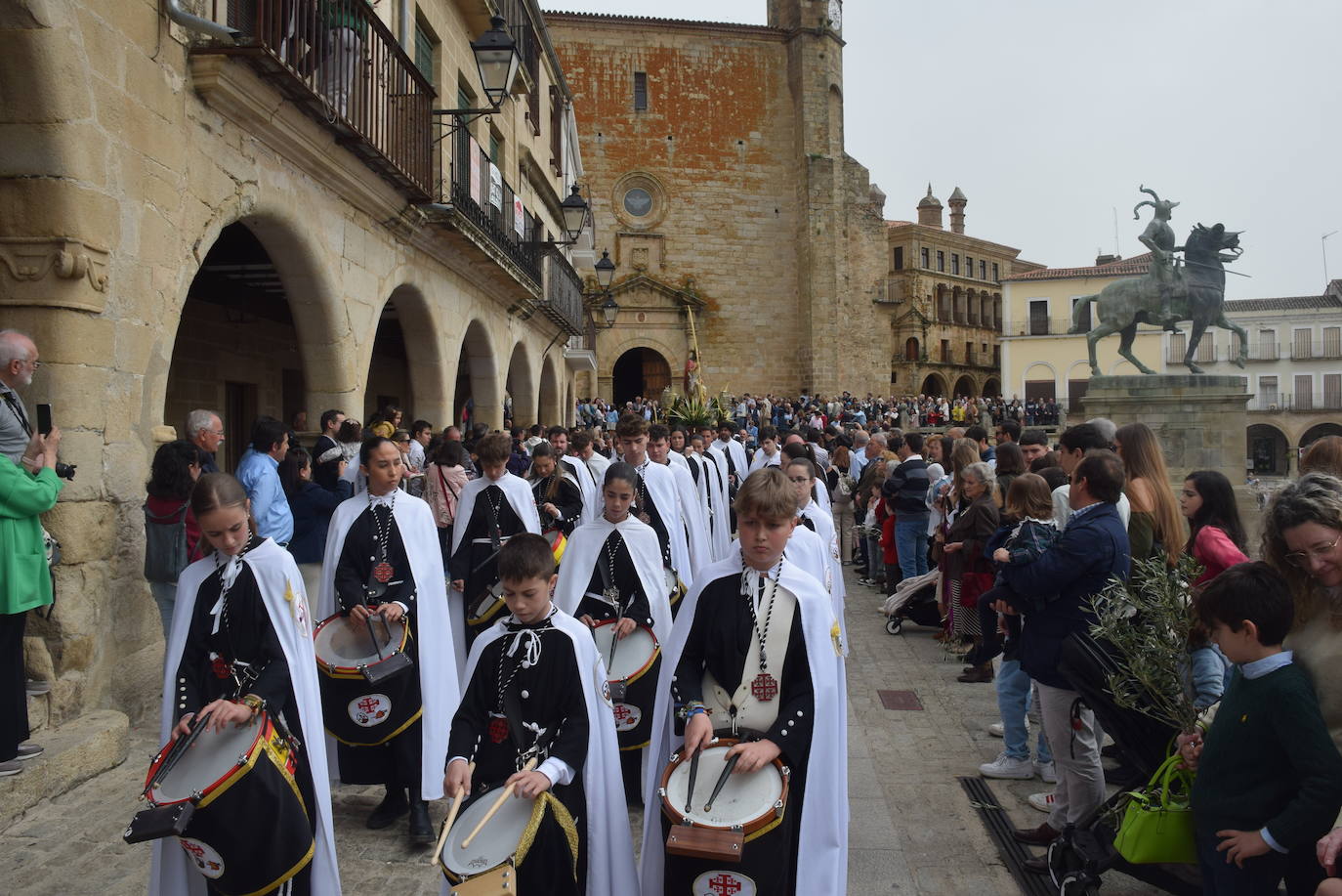 La procesión de La Burrina, con gran participación