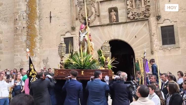 'La Burrina' una procesión que ha acogido a cientos de visitantes en Trujillo