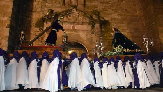 Los pasos cumplen con su recorrido, con frío y viento pero sin lluvia