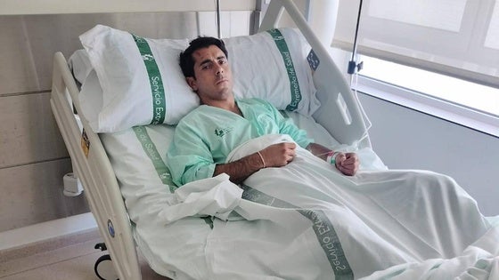 El torero José Rojo se recupera en el hospital de la grave cogida del sábado