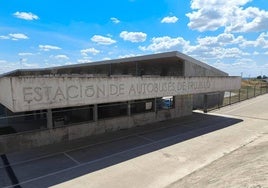 La estación de autobuses.