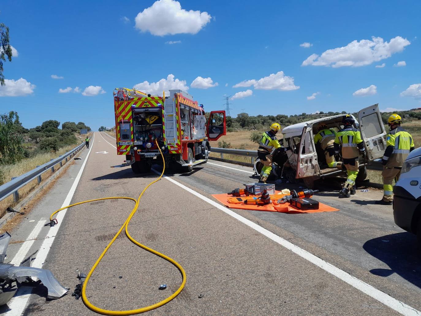 Un vecino fallece en un accidente de tráfico, a la altura del cruce de Monroy