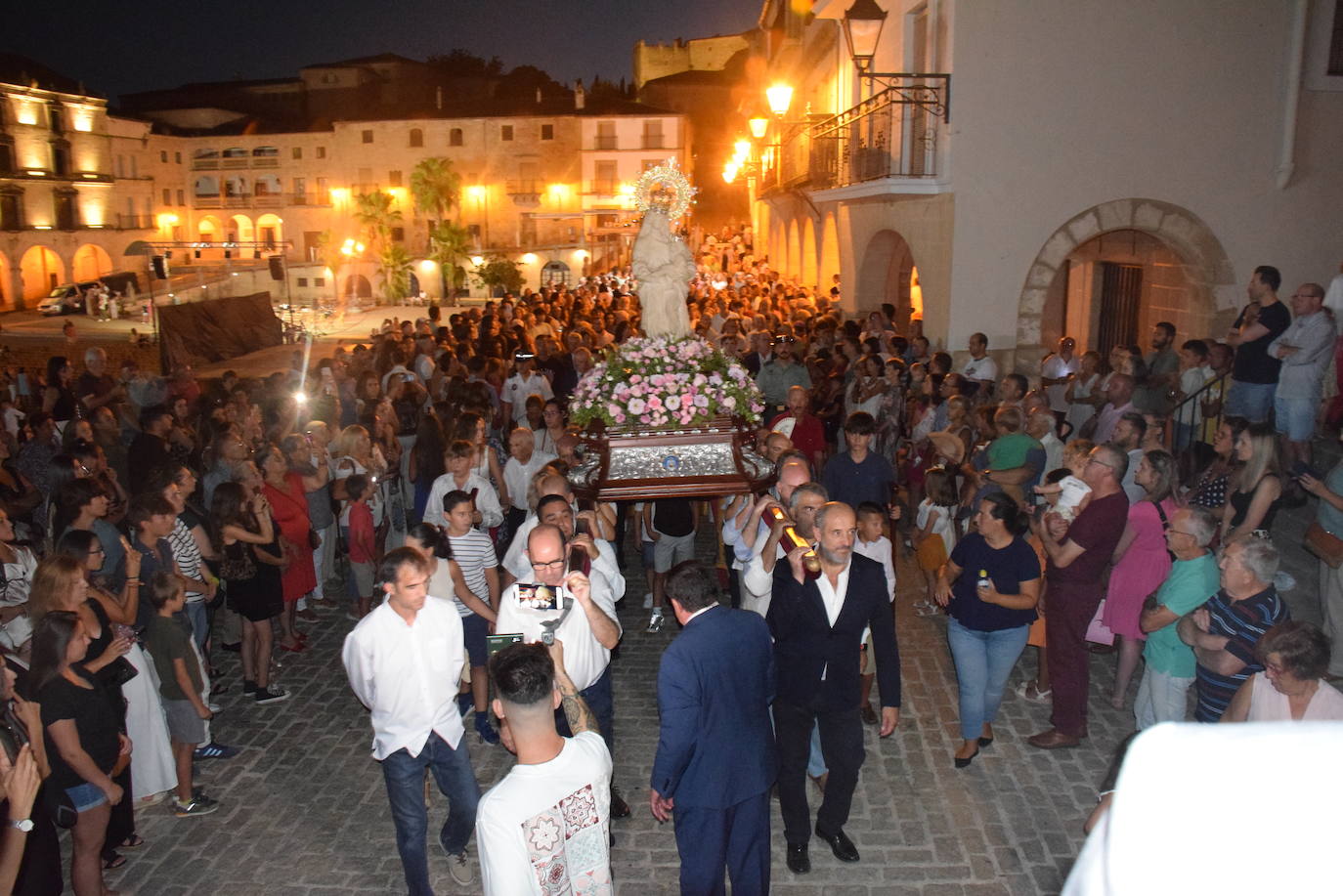 Bajada de la Patrona a la iglesia de San Martín