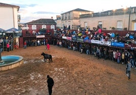 Huertas de Ánimas inicia sus festejos taurinos con lluvia