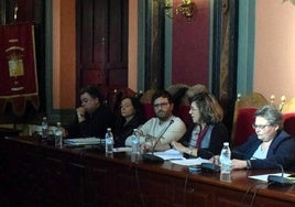 Concejales del PSOE en una sesión plenaria.