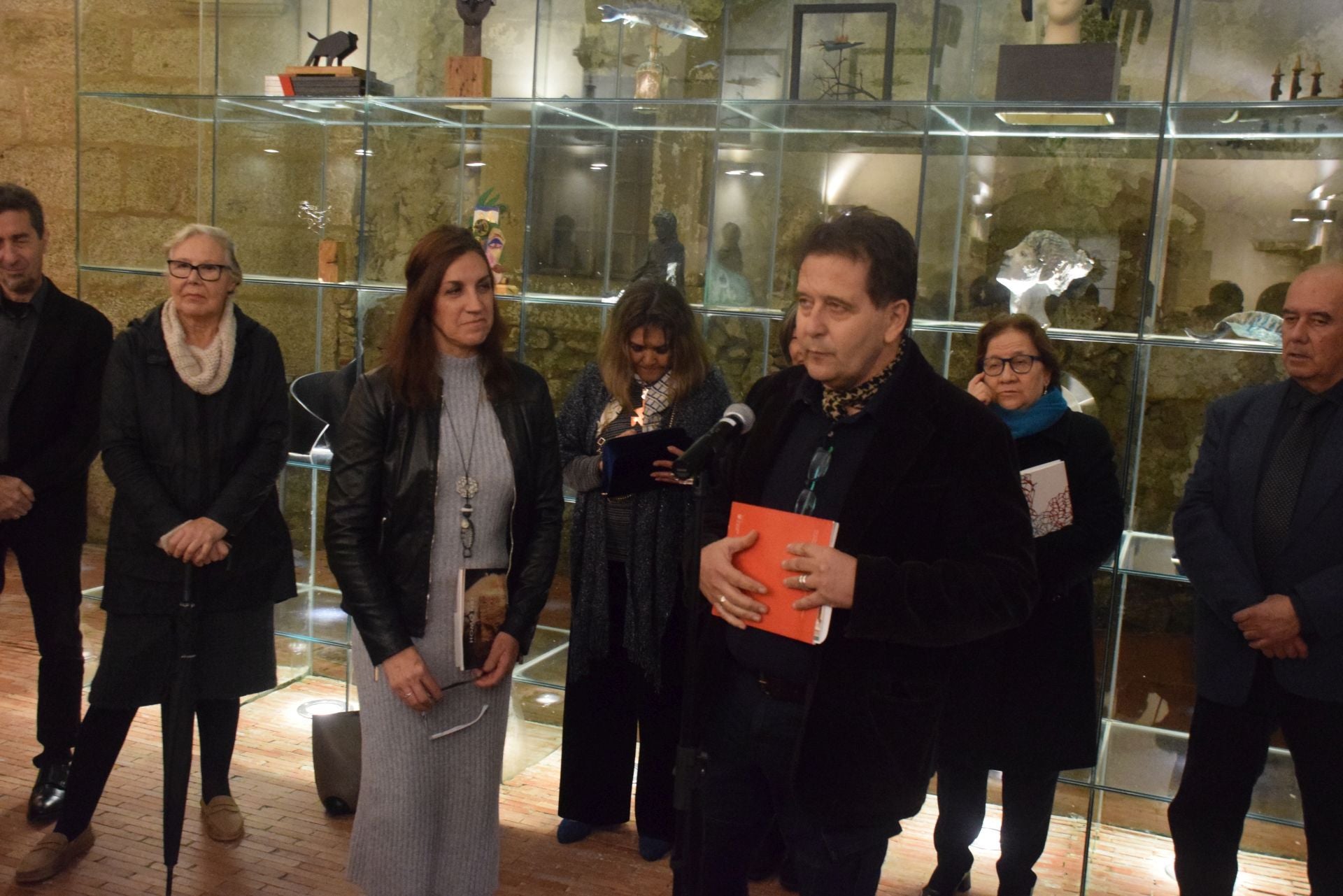 Protagonistas de 'Altitud Etérea: Mínimo Tamaño Grande'