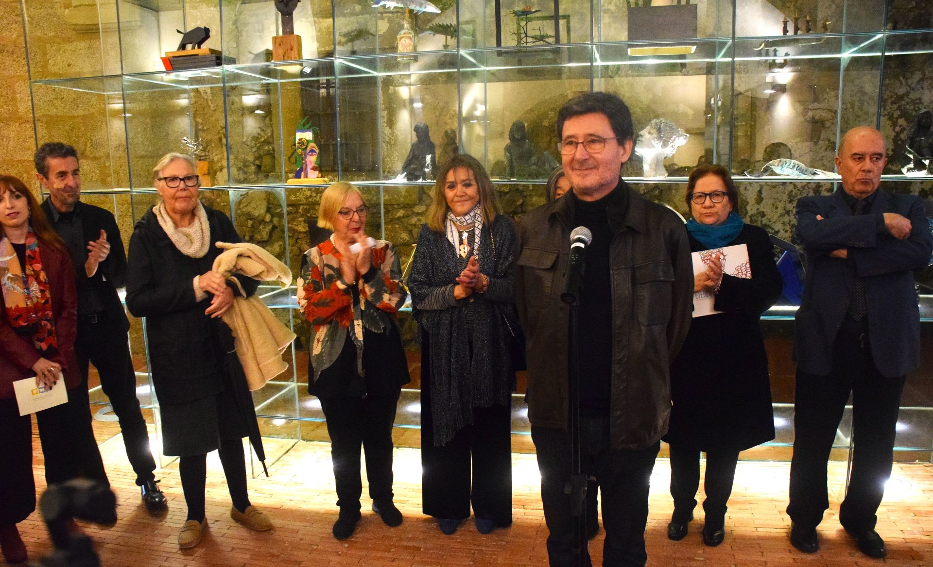 Protagonistas de 'Altitud Etérea: Mínimo Tamaño Grande'