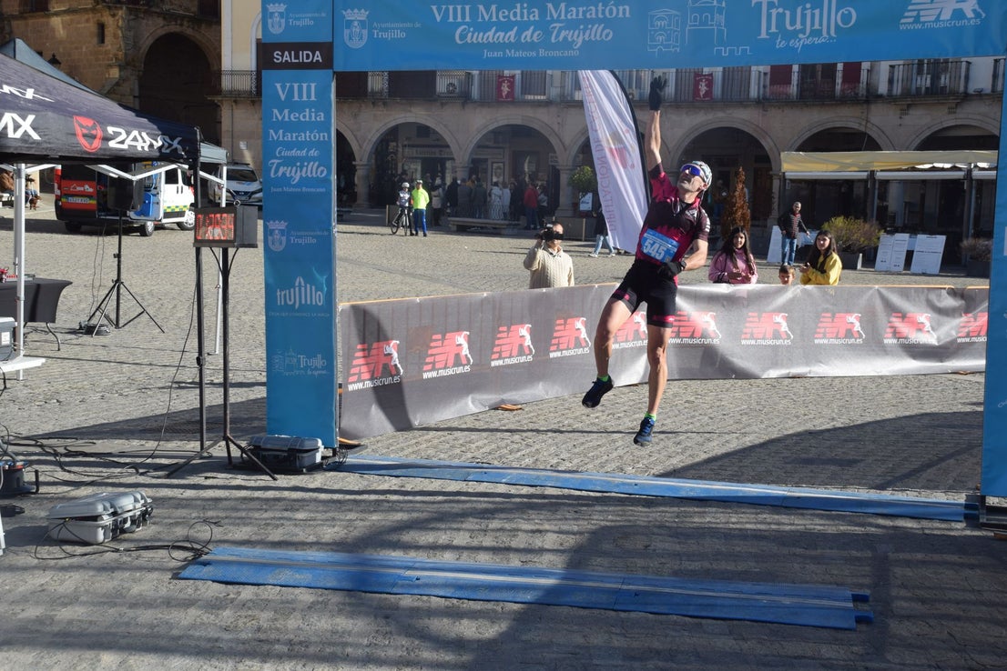 La Media Maratón Ciudad de Trujillo, con 103 corredores