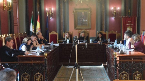 El Ayuntamiento paga 102.498 euros para la carrera profesional