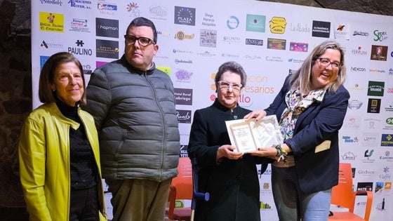 Homenaje a María Soledad Cascón, de Librería Solita, en el día de la Mujer