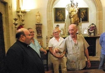 osé María Pérez de Herrasti en un acto en la iglesia de San Martin.