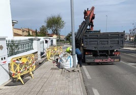 Las obras iniciadas en la avenida de Monfragüe.