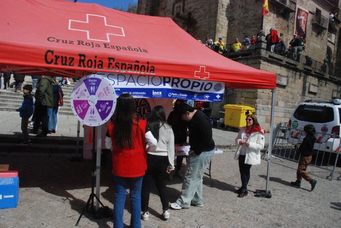 Miles de personas en el Chíviri