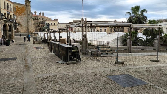 El Ayuntamiento apuntala parte de los locales de la Oficina de Turismo