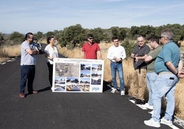 El camino rural se ha convertido en carretera.