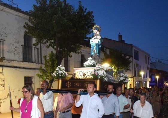La procesión con la Virgen, el año pasado.