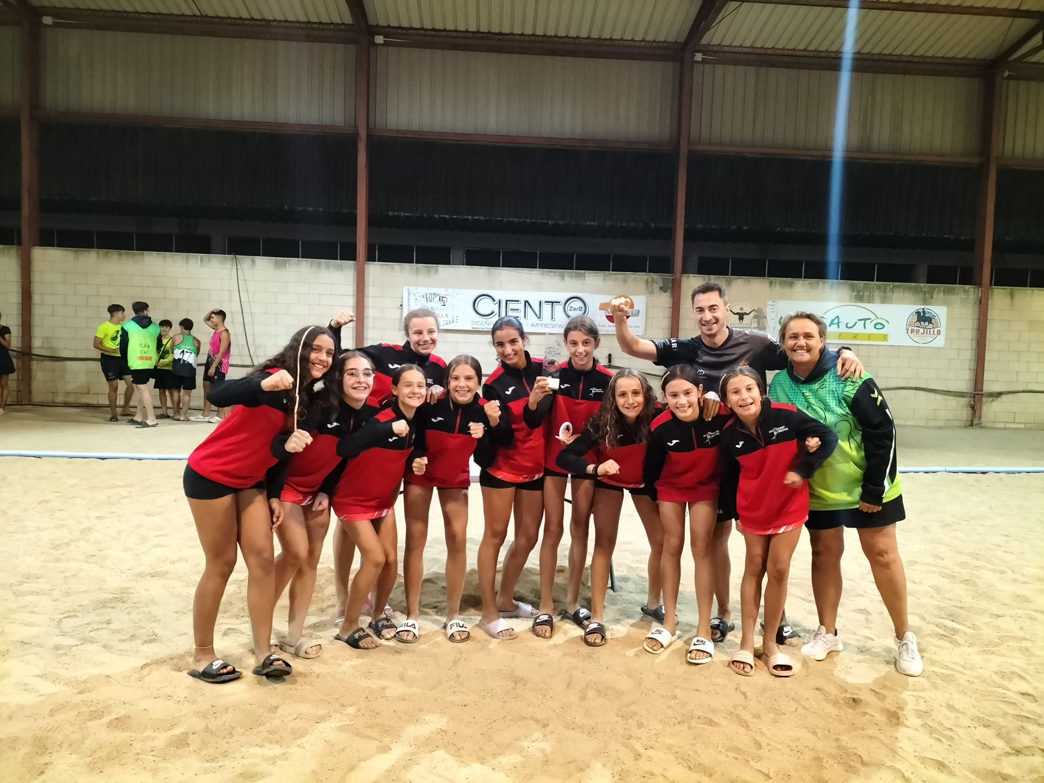 Gran participación en el V Torneo Balonmano Playa Ciudad de Trujillo