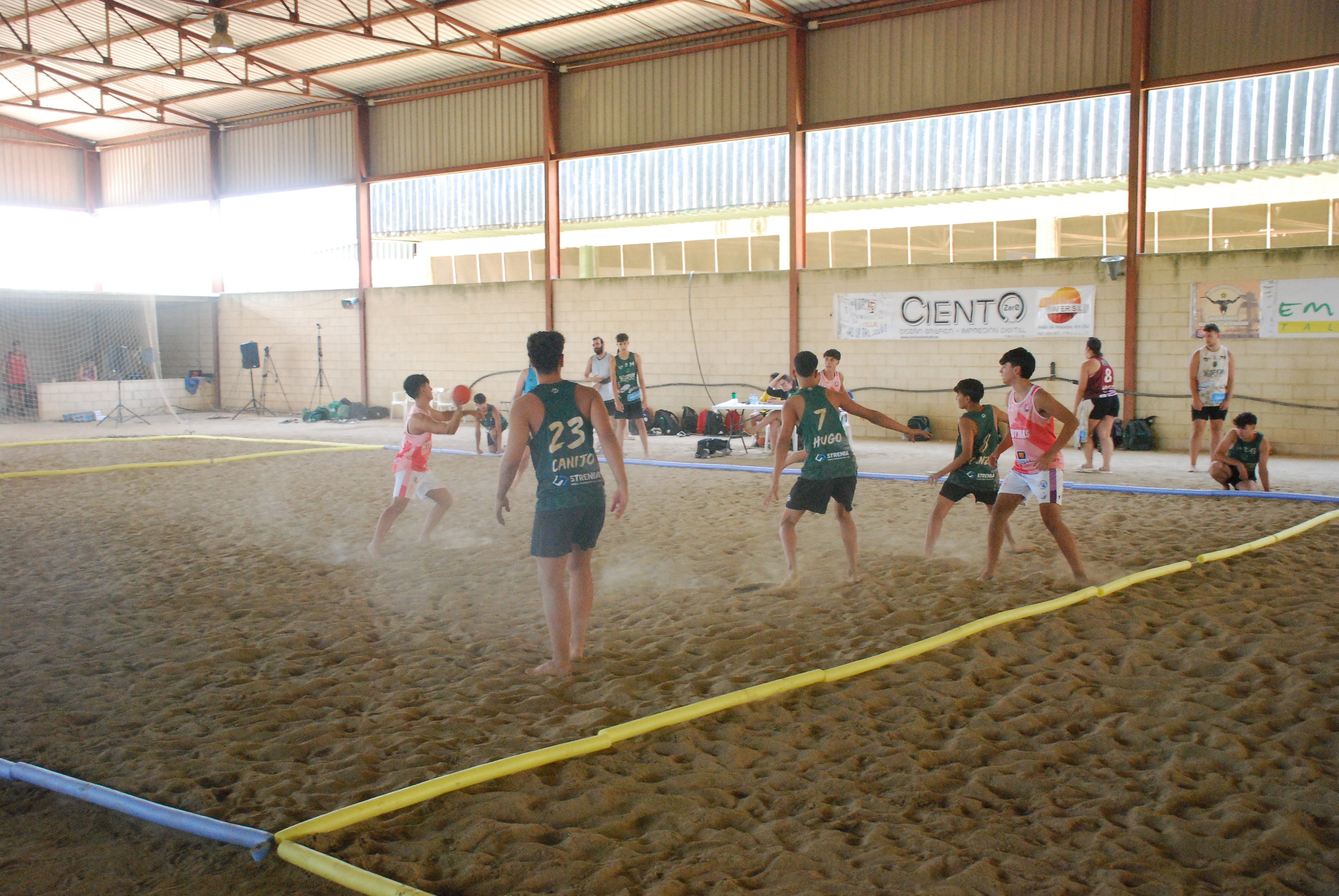 Gran participación en el V Torneo Balonmano Playa Ciudad de Trujillo