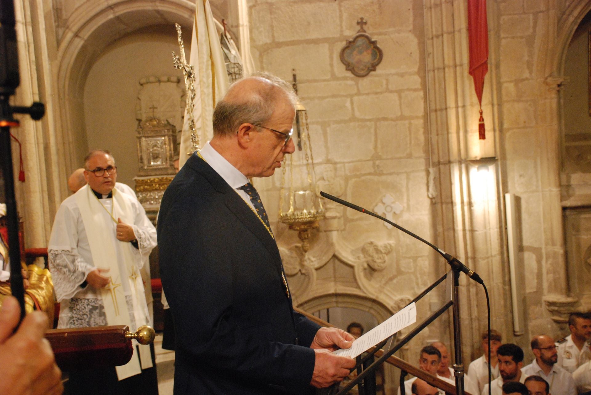 La bajada de la Patrona a la iglesia de San Martín en imágenes