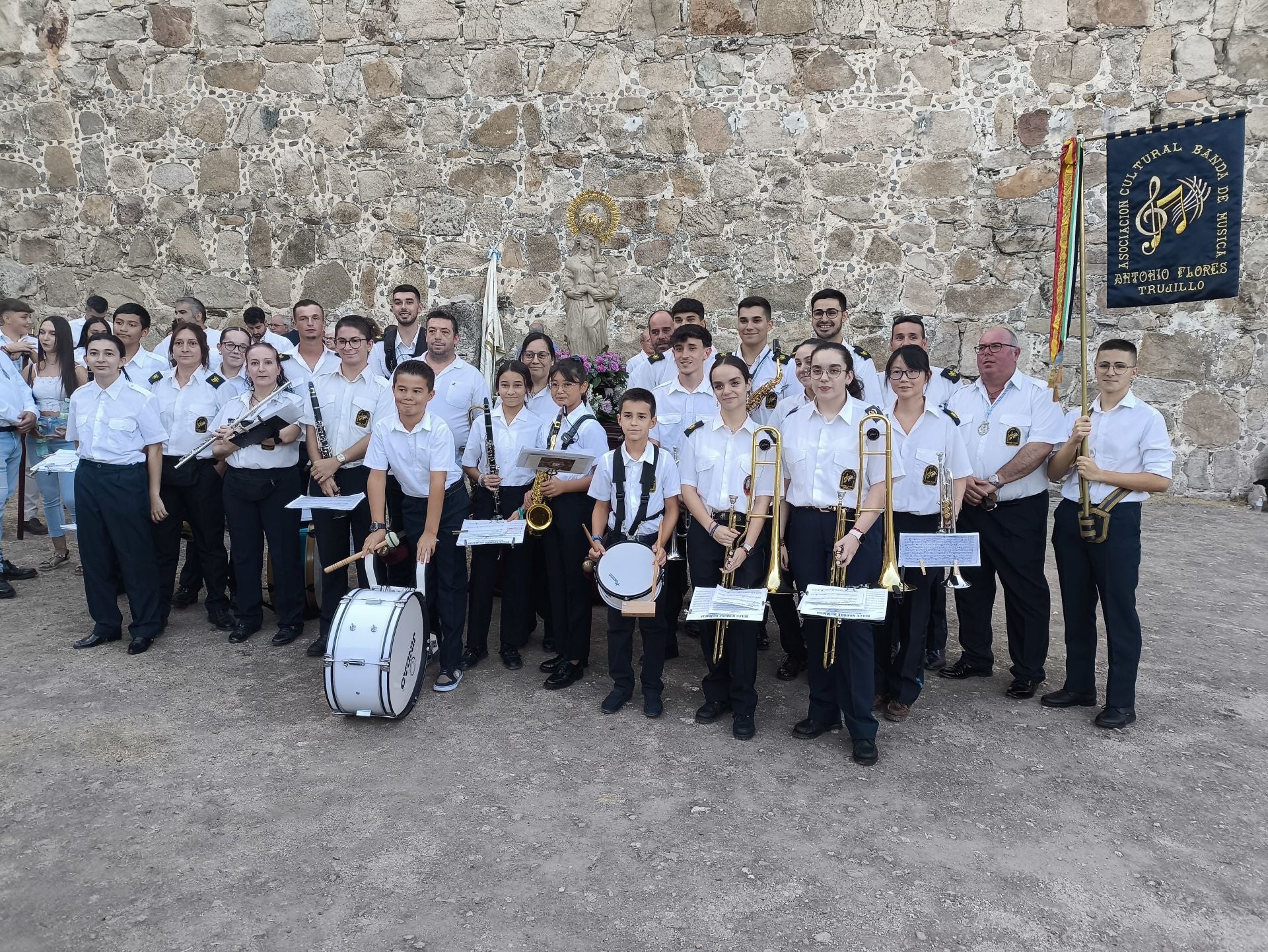 La bajada de la Patrona a la iglesia de San Martín en imágenes
