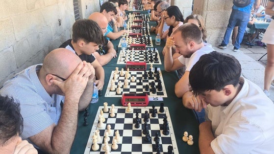 El torneo de ajedrez Virgen de la Victoria moviliza unas 300 personas