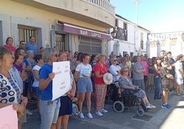 El Consistorio de Deleitosa muestra «su indignación» por la falta de transporte escolar